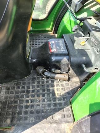 Image of John Deere 2720 equipment image 3