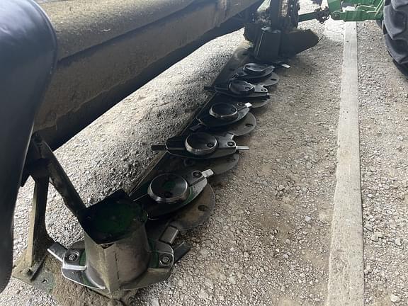 Image of John Deere 275 equipment image 3