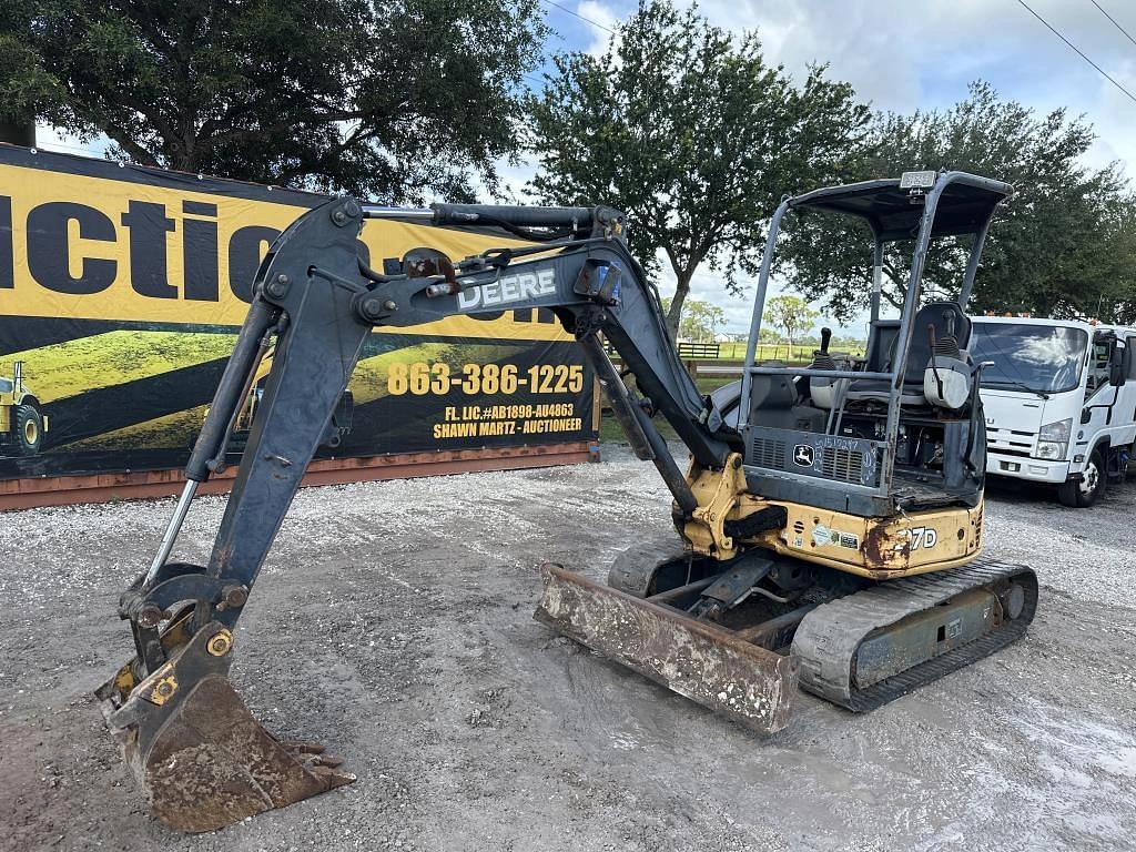 Image of John Deere 27D Primary image