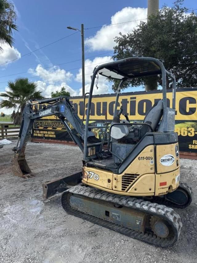 Image of John Deere 27D equipment image 1