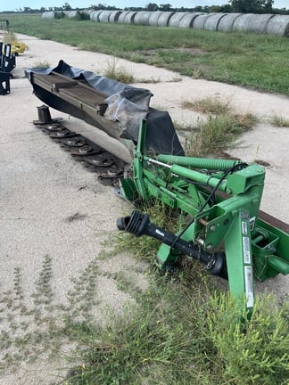 2011 John Deere 285 Equipment Image0