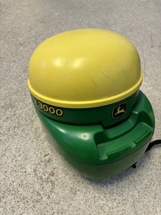 Image of John Deere StarFire 3000 Image 0
