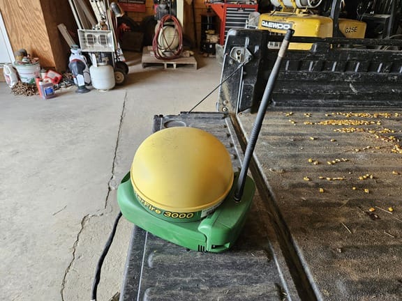 2011 John Deere StarFire 3000 Equipment Image0