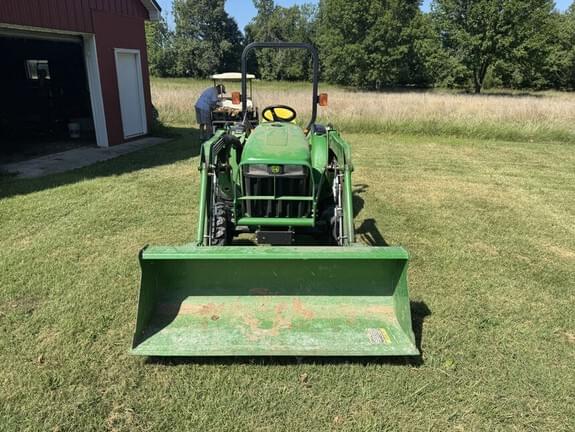 Image of John Deere 3038E equipment image 2