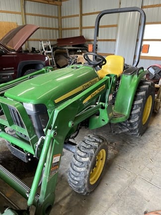 2011 John Deere 3038E Equipment Image0