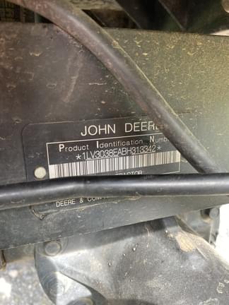 Image of John Deere 3038E equipment image 4