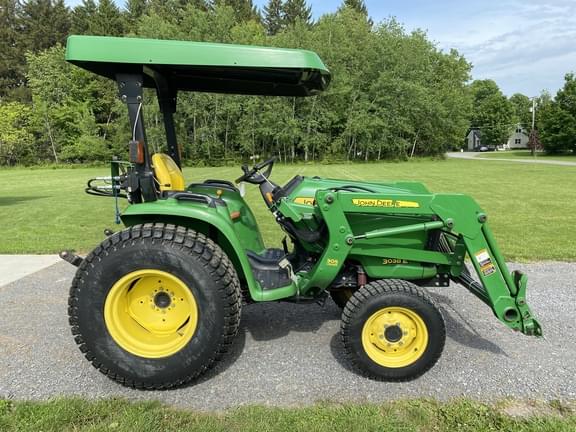Image of John Deere 3038E Primary image