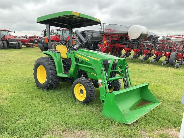 Image of John Deere 3038E equipment image 3