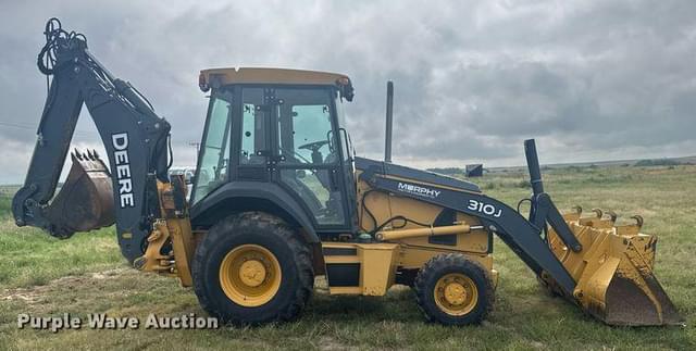 Image of John Deere 310J equipment image 3