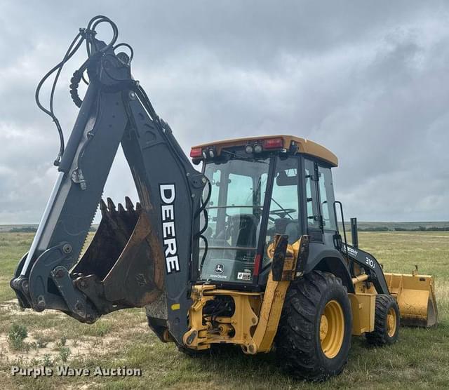 Image of John Deere 310J equipment image 4