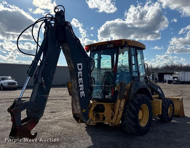 Image of John Deere 310J equipment image 4