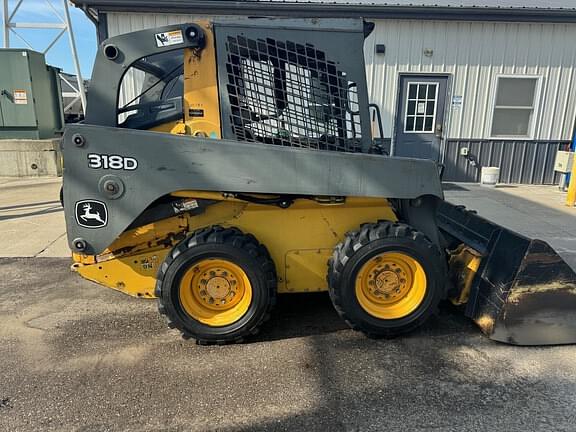 Image of John Deere 318D Primary image