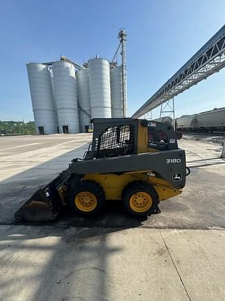 Image of John Deere 318D equipment image 4
