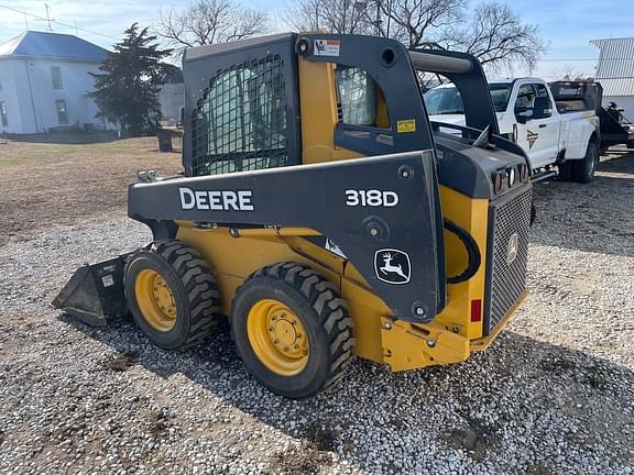 Image of John Deere 318D equipment image 2