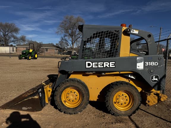 Image of John Deere 318D equipment image 1