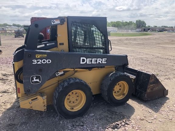 Main image John Deere 320D
