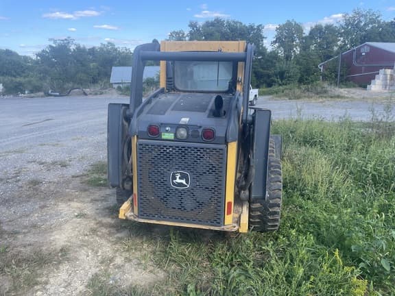 Image of John Deere 320D equipment image 3