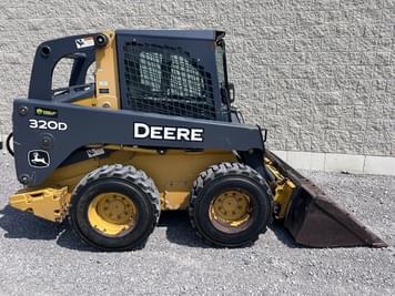 Main image John Deere 320D