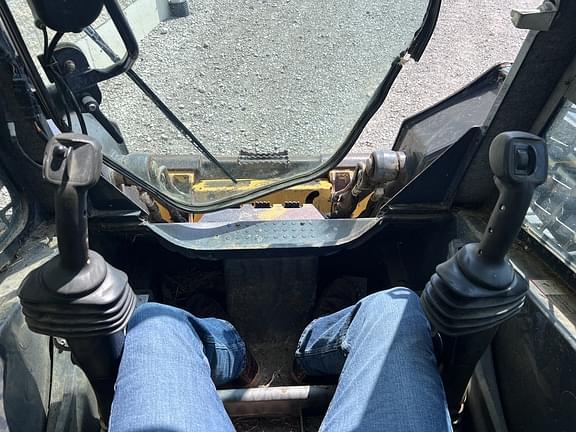 Image of John Deere 320D equipment image 2