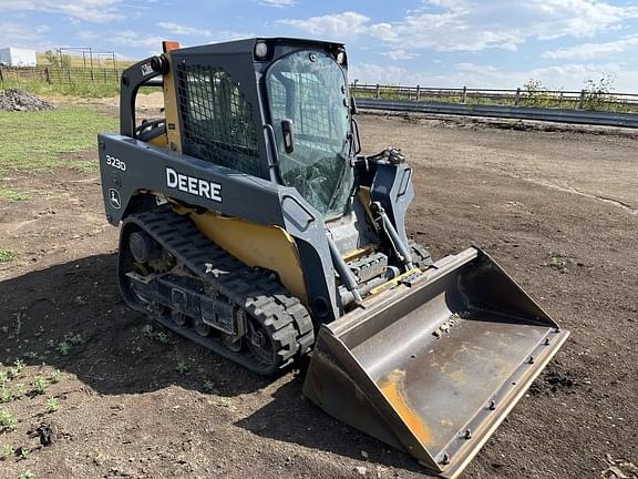 2011 John Deere 323D Equipment Image0