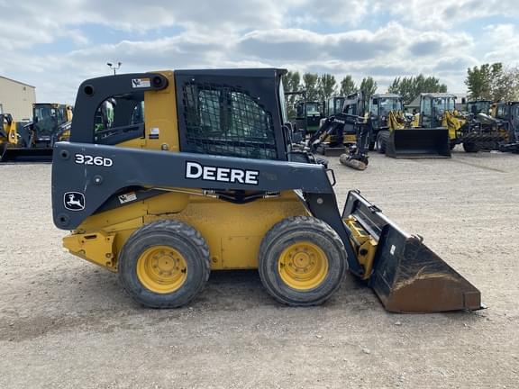 Image of John Deere 326D equipment image 4