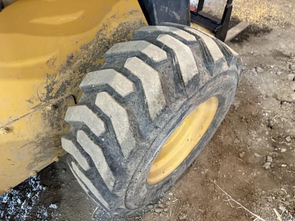 Image of John Deere 326D equipment image 3