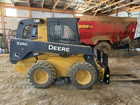 2011 John Deere 326D Equipment Image0