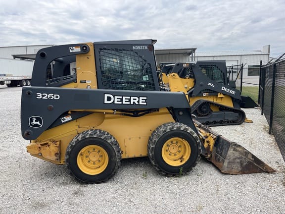 2011 John Deere 326D Equipment Image0