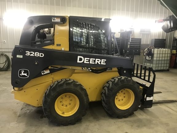Main image John Deere 328D