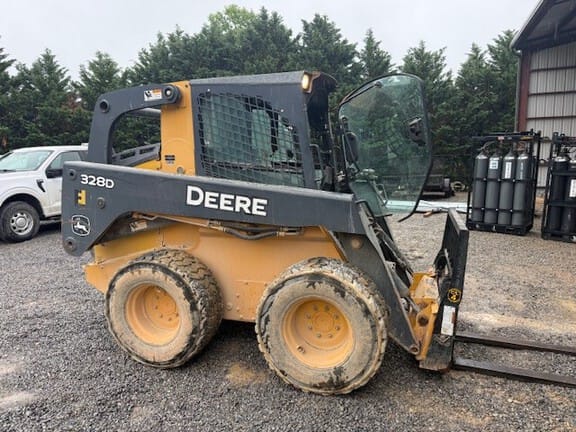 2011 John Deere 328D Equipment Image0