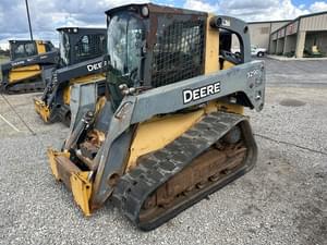 2011 John Deere 329D Image