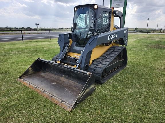 Image of John Deere 329D Primary image