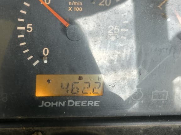 Image of John Deere 3320 equipment image 1