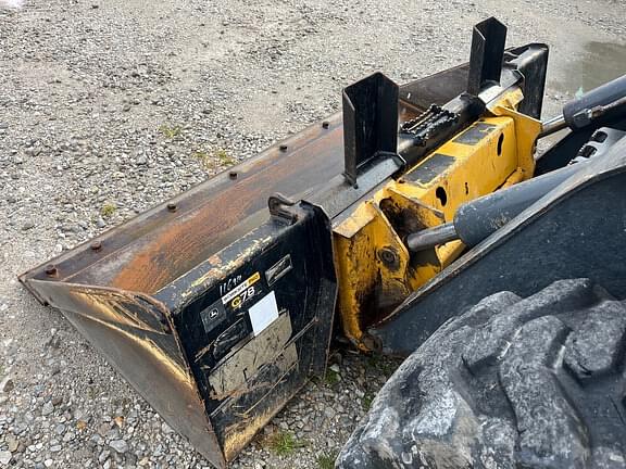 Image of John Deere 332D equipment image 4