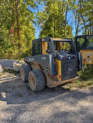 2011 John Deere 332D Equipment Image0