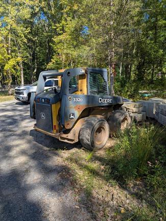 Image of John Deere 332D equipment image 2
