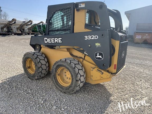 Image of John Deere 332D equipment image 4