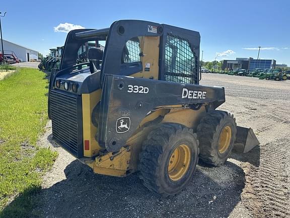 Image of John Deere 332D equipment image 3