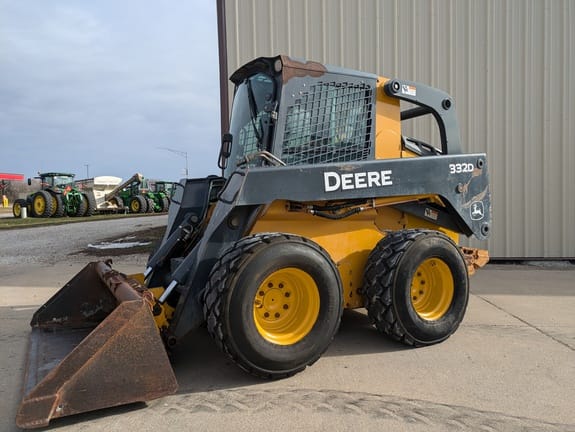 Main image John Deere 332D