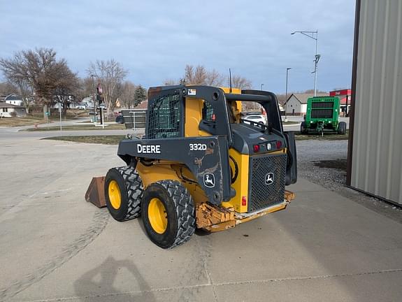 Image of John Deere 332D equipment image 3