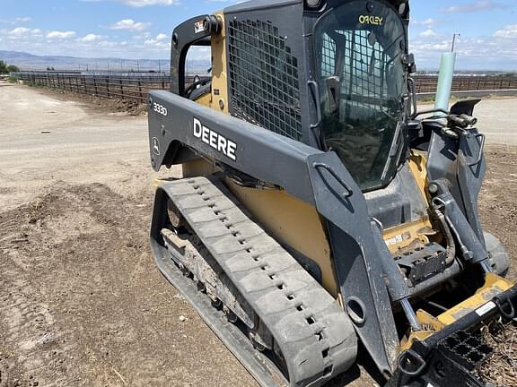 Image of John Deere 333D equipment image 1