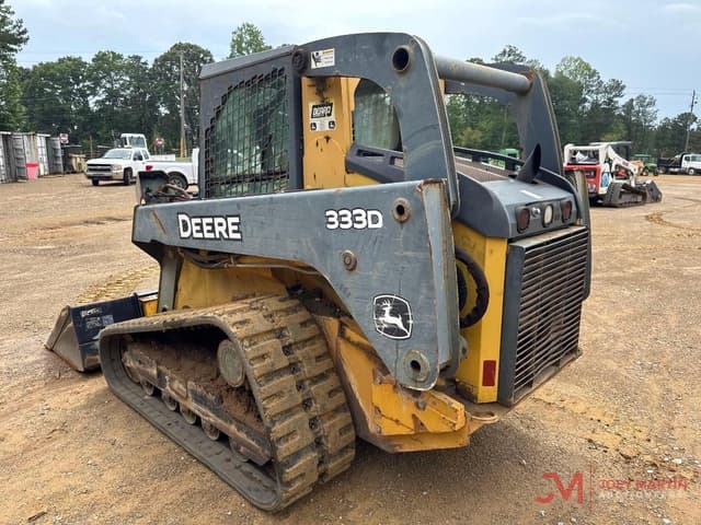 Image of John Deere 333D equipment image 1
