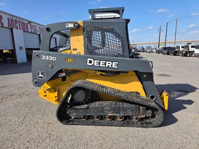Image of John Deere 333D equipment image 1