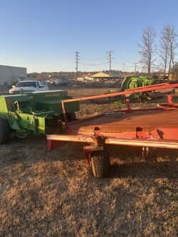 Image of John Deere 348 equipment image 2