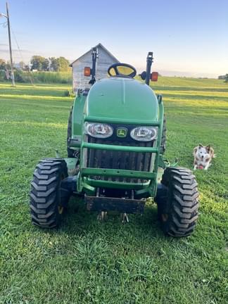 Image of John Deere 3520 equipment image 2