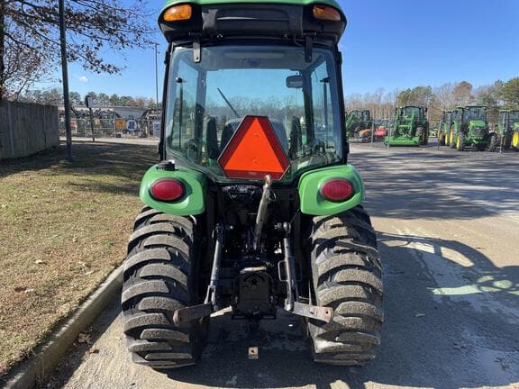 Image of John Deere 3520 equipment image 2