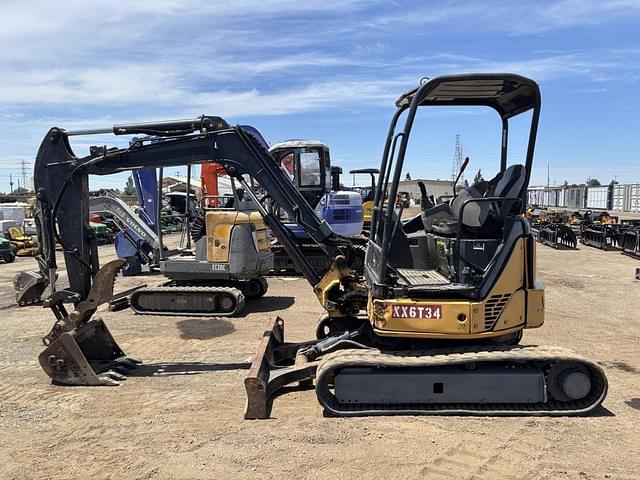 Image of John Deere 35D equipment image 4