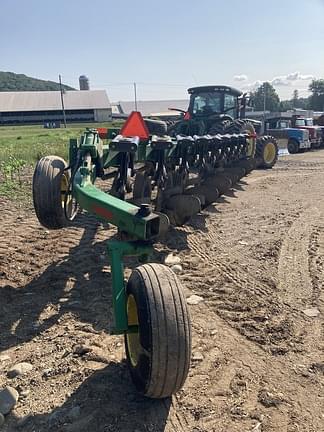 Main image John Deere 3710 3
