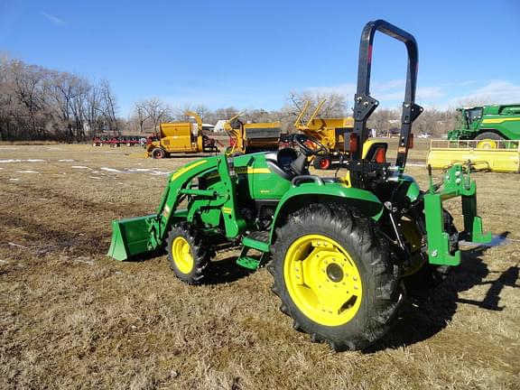 Image of John Deere 3720 equipment image 2