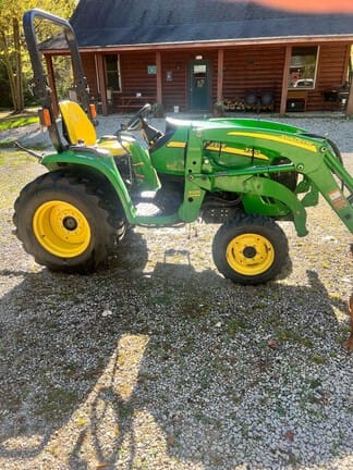 Main image John Deere 3720